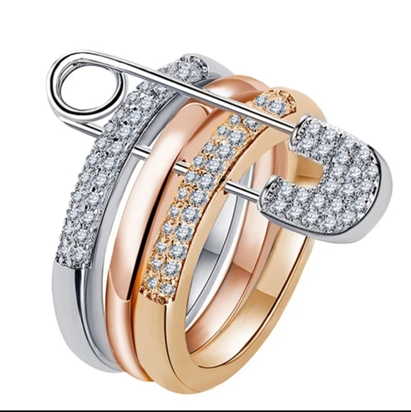 💍NEW CHIC CZ💎 DIAMOND SAFETY PIN RING - Picture 1 of 5